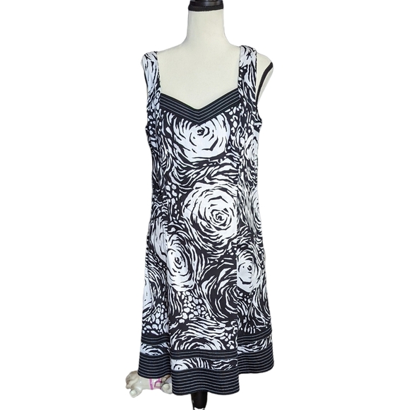I.N. Studio Black and White Floral Dress Size 14 - Picture 2 of 9